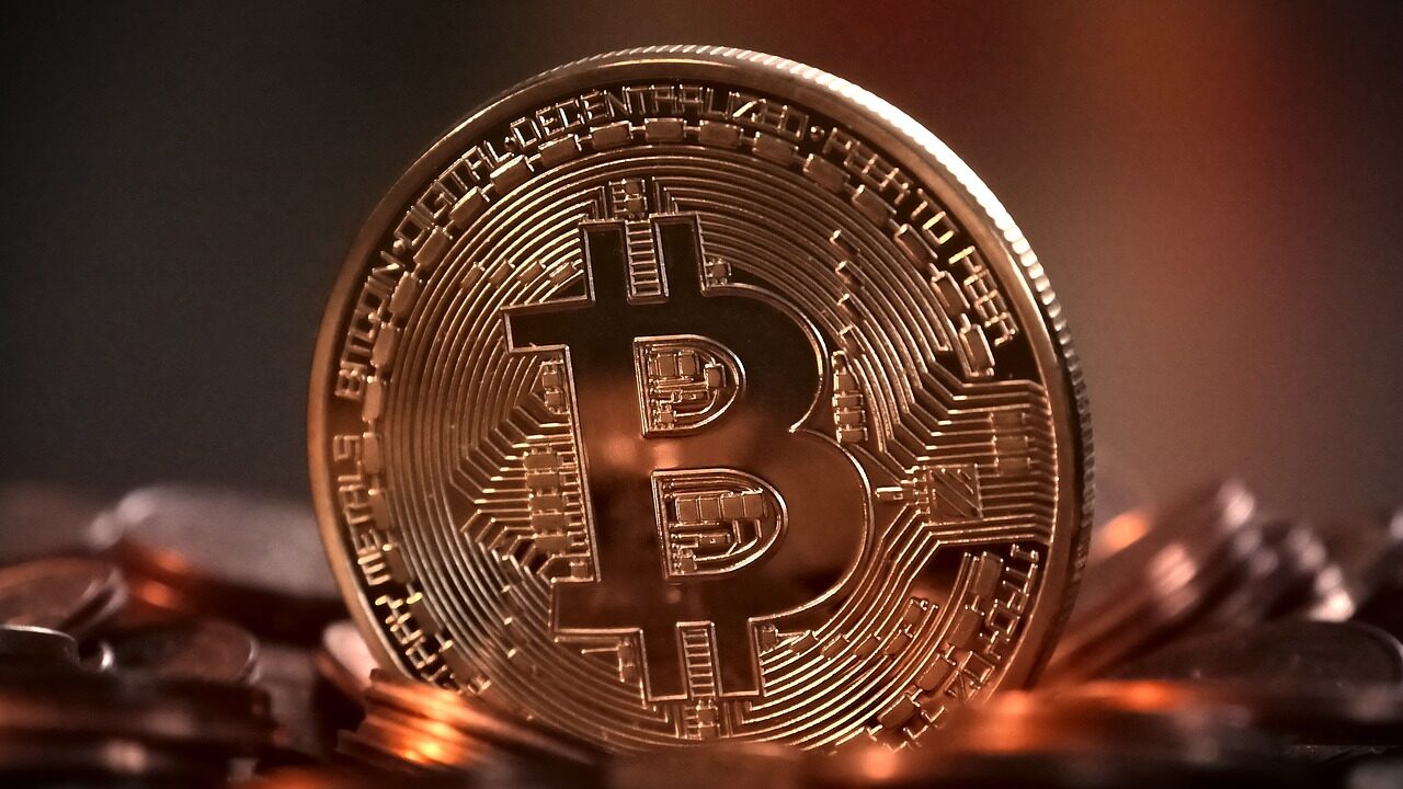 Hong Kong autoriza cidadãos a negociar Bitcoin e outras criptomoedas