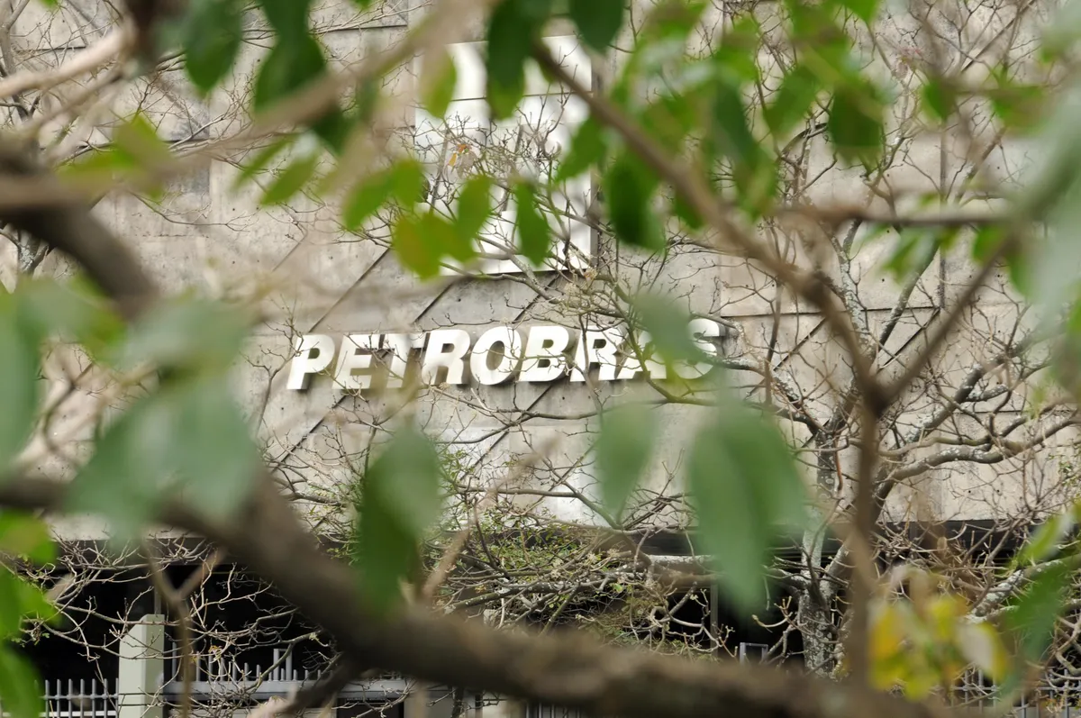 Petrobras conclui emissão de US$ 1,25 bilhão em títulos no exterior