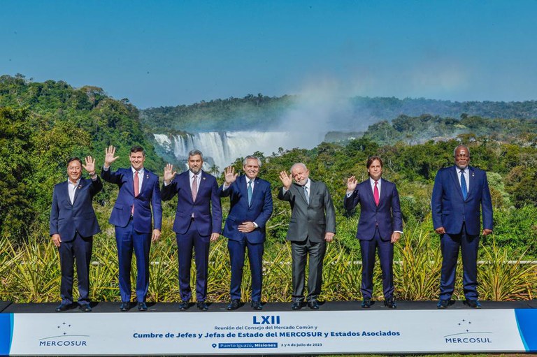Lula pede união após Brasil assumir presidência temporária do Mercosul