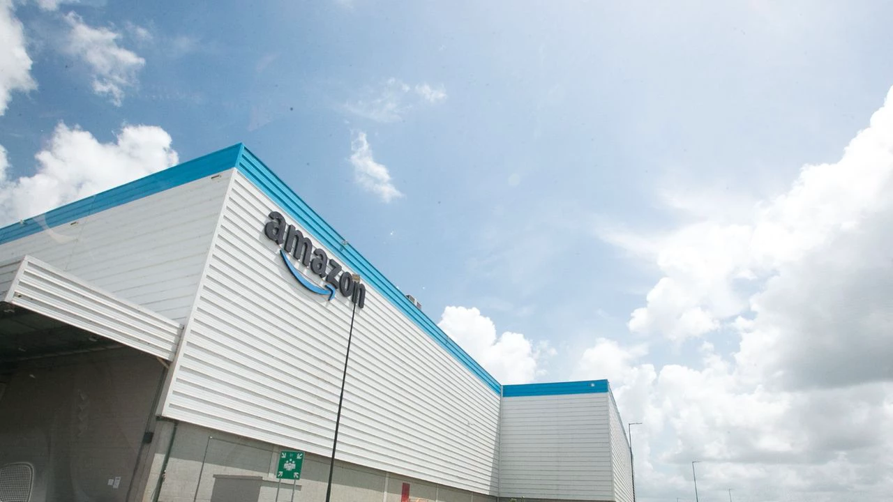 Por dentro do Centro de Distribuição da Amazon no Ceará