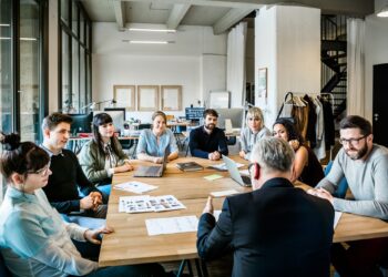 Investimentos em startups no Brasil recuam 49% em julho sobre 2022