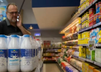 Vendas no varejo do Brasil frustram expectativas e ficam estáveis em junho