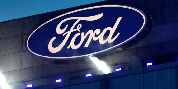 ‘Pó de pirlimpimpim’: como a Ford está apostando no grafeno para impactar o futuro dos carros