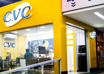 A analistas, CVC projeta retomar número de lojas de 2019