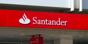 Santander planeja fechar filiais na Itália devido aos clientes estarem optando por canais digitais