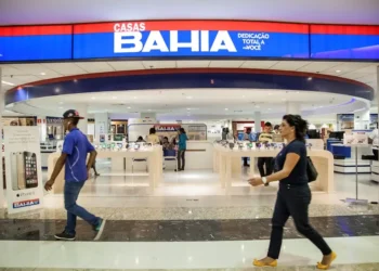 Casas Bahia despenca na Bolsa, e ação vale menos que R$ 1