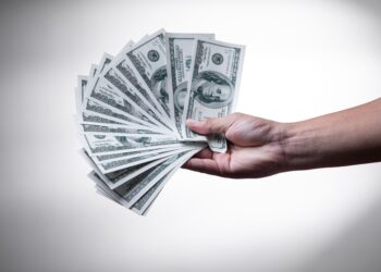 O que explica a turbulência do dólar em 2023? Petróleo vai atrapalhar?