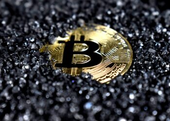 Bitcoin gasta menos energia do que se imaginava, revela estudo