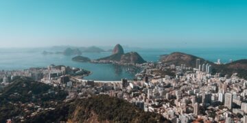 Incerteza na economia do Brasil chega ao maior nível em quase dois anos