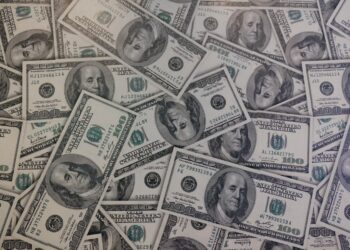 Japão se junta a China e Brics para se proteger do dólar