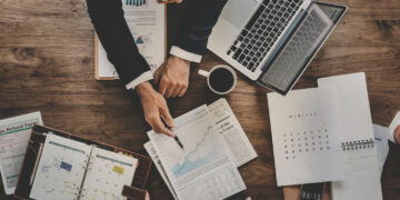 Navegando na tempestade: a arte da adaptação e resiliência em negócios