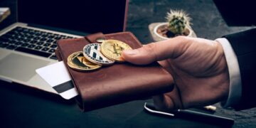 XP surpreende e encerra sua plataforma de criptomoedas Xtage