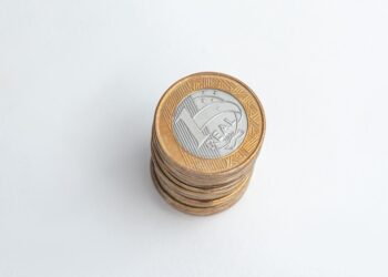 Real e peso mexicano: moedas voltam a atrair investidores após depreciação
