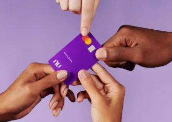Nubank (ROXO34) e Banco do Brasil (BBAS3) são melhores escolhas do setor, diz BBA