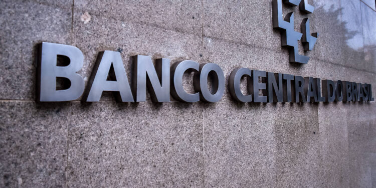 Banco Central reduz juros básicos da economia para 12,25% ao ano