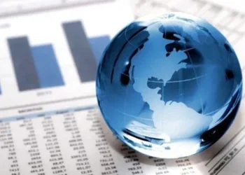 Crescimento da economia global vai desacelerar mas evitará pouso forçado, diz OCDE