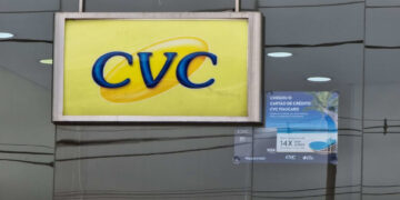 CVC (CVCB3) tem prejuízo líquido de R$ 87,5 milhões, alta anual de 16,6%