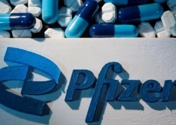 Pfizer anuncia projeções para 2024 e ações caem 7,6%
