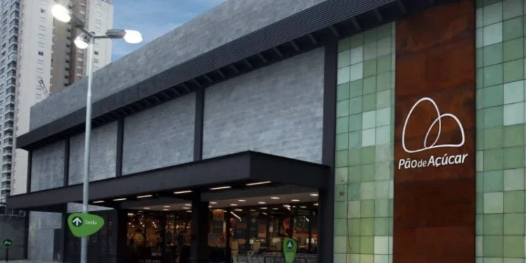 Grupo Pão de Açúcar avalia diluir Casino e buscar follow-on de R$ 1 bilhão
