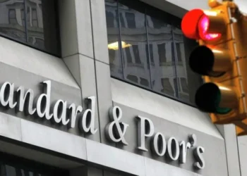S&P eleva rating do Brasil de BB- para BB após aprovação da reforma tributária; perspectiva é estável