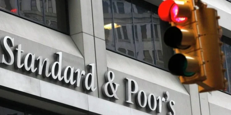 S&P eleva rating do Brasil de BB- para BB após aprovação da reforma tributária; perspectiva é estável