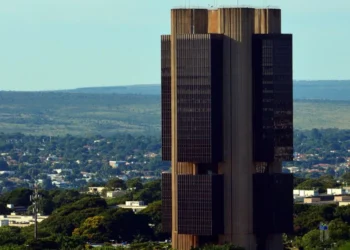 BC prevê economia brasileira menos ociosa em 2024