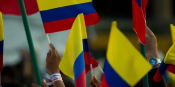 BC da Colômbia inicia ciclo de cortes e reduz juros de 13,25% para 13%