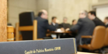 Copom reduz taxa Selic para 11,75% ao ano