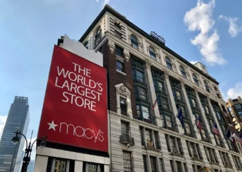 Oferta de US$ 5,8 bi pela Macy’s, maior rede de departamento dos EUA, faz ações dispararem 20%