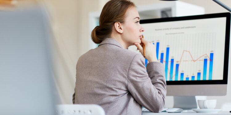 Investir com recursos próprios ou de terceiros: Qual a melhor escolha?