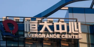 China: Tribunal decreta falência da Evergrande, a incorporadora mais endividada do mundo