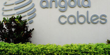 Ceará fecha parceria com Angola Cables para construção de segundo data center na Praia do Futuro