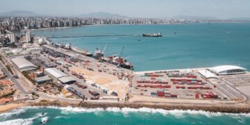 Porto de Fortaleza quase dobra capacidade de exportação de frutas com novas rotas