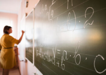 Educação financeira: Projeto de lei defende a inclusão de disciplina na grade curricular do ensino básico