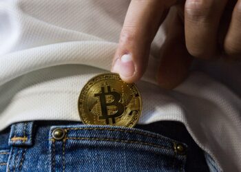 Apenas 0,34% das transações no mercado cripto em 2023 foram criminosas, diz estudo