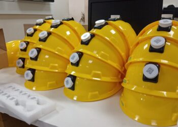 Capacete Inteligente avisa quando os trabalhadores estão em perigo