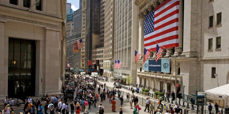 Por que investir em títulos americanos pode ser uma boa estratégia