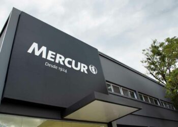 Mercur e Grupo Boticário produzem acessórios para pessoas com deficiência em projeto inédito no mercado de beleza