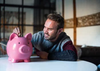 Quanto investir para ter um salário mínimo por mês em dividendos? Veja simulação