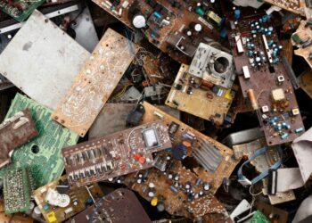 Logística reversa é a solução sustentável para resíduos eletrônicos