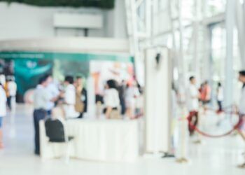 Todos a bordo: pequenas, médias e grandes empresas podem fazer parte de feiras de negócios