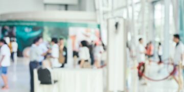Todos a bordo: pequenas, médias e grandes empresas podem fazer parte de feiras de negócios