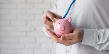 Proteção para o futuro: somente 15% dos brasileiros que possuem seguros têm Previdência Privada