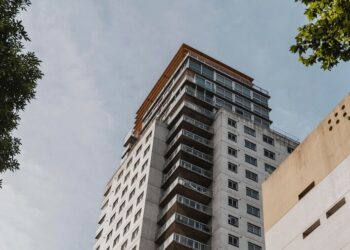 Caixa promove leilão com mais de 280 imóveis e investidores apontam oportunidade de mercado