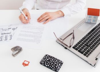 Colapso de imóveis de escritórios nos EUA será pior que crise do subprime, diz Fitch