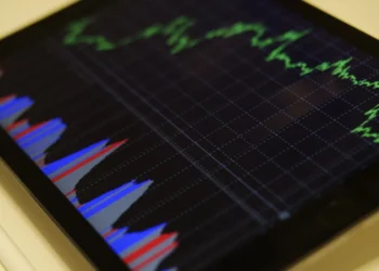 XP indica 10 ações internacionais para investir em março: Alibaba, JPMorgan e mais BDRs