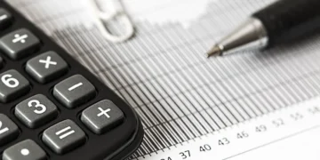 Focus: Projeções do PIB aumentam, enquanto inflação é reduzida