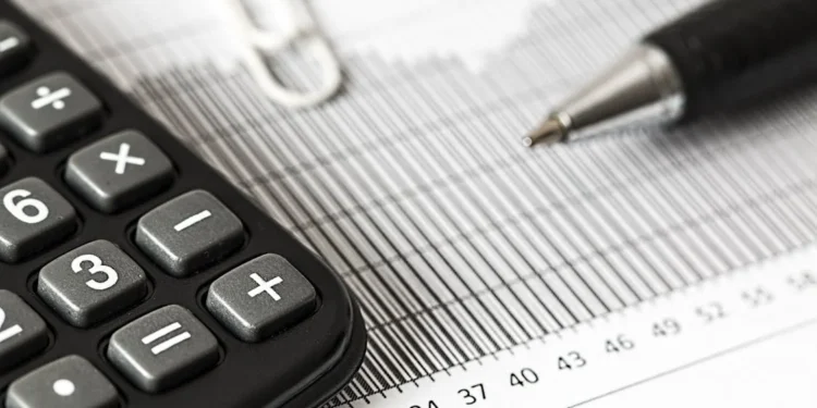 Focus: Projeções do PIB aumentam, enquanto inflação é reduzida