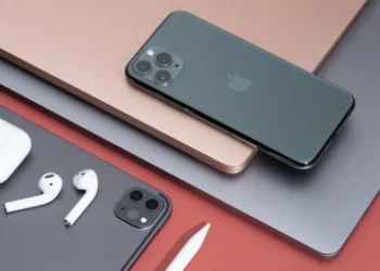 Buffett voltou a vender ações da Apple? Entenda estratégia do Oráculo de Omaha