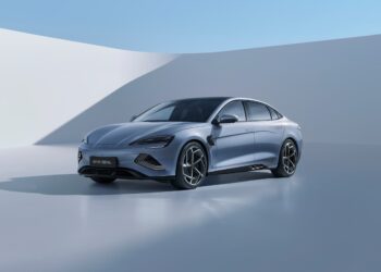 Fabricante chinesa de carros elétricos BYD registra lucro recorde em 2023